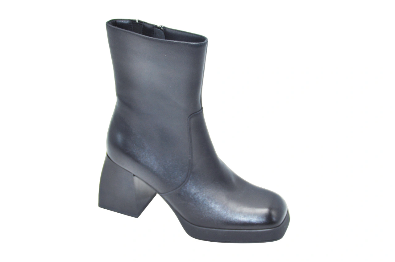 Полусапоги MILANA 232209-1-110V черный - купить 9990