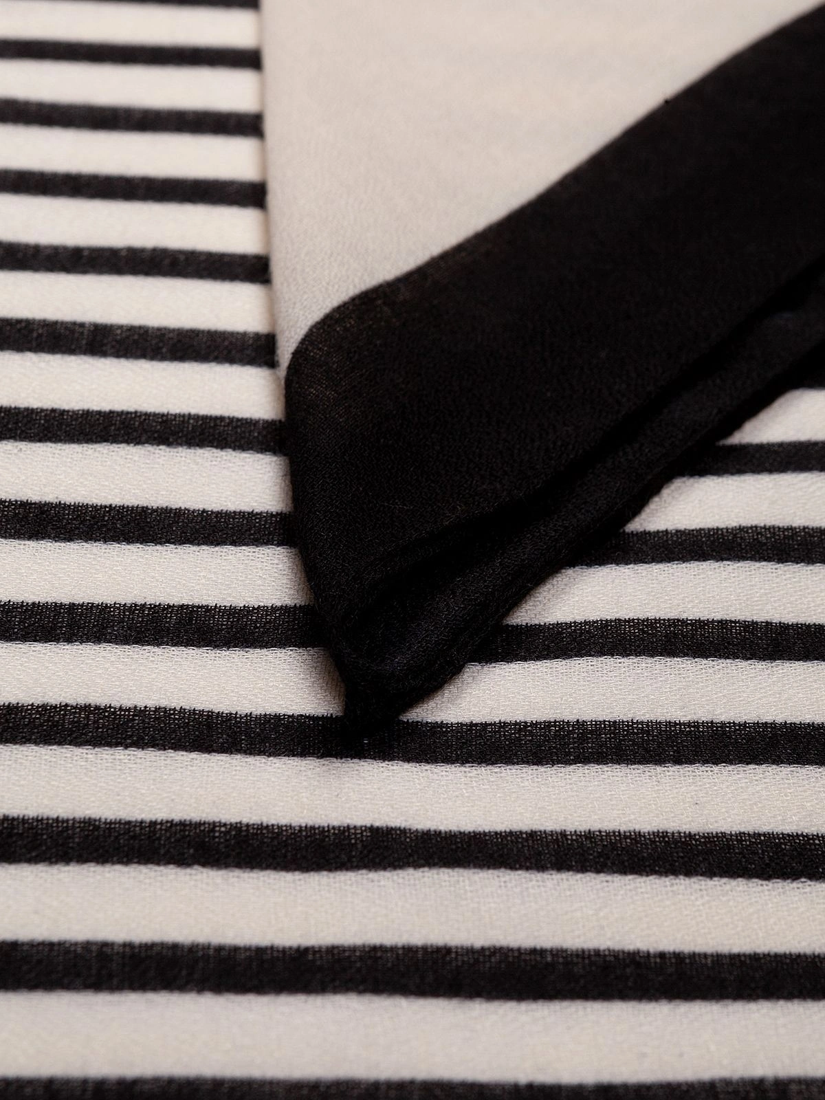 Палантин LABBRA LG27-271-02 белый - купить 4990