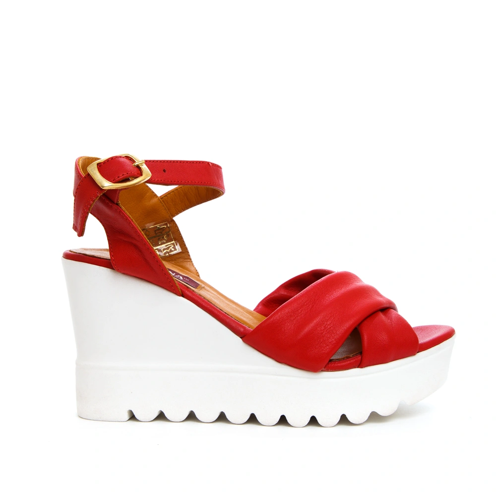 Босоножки MILANA 161450-1-1401 красный - купить 3190