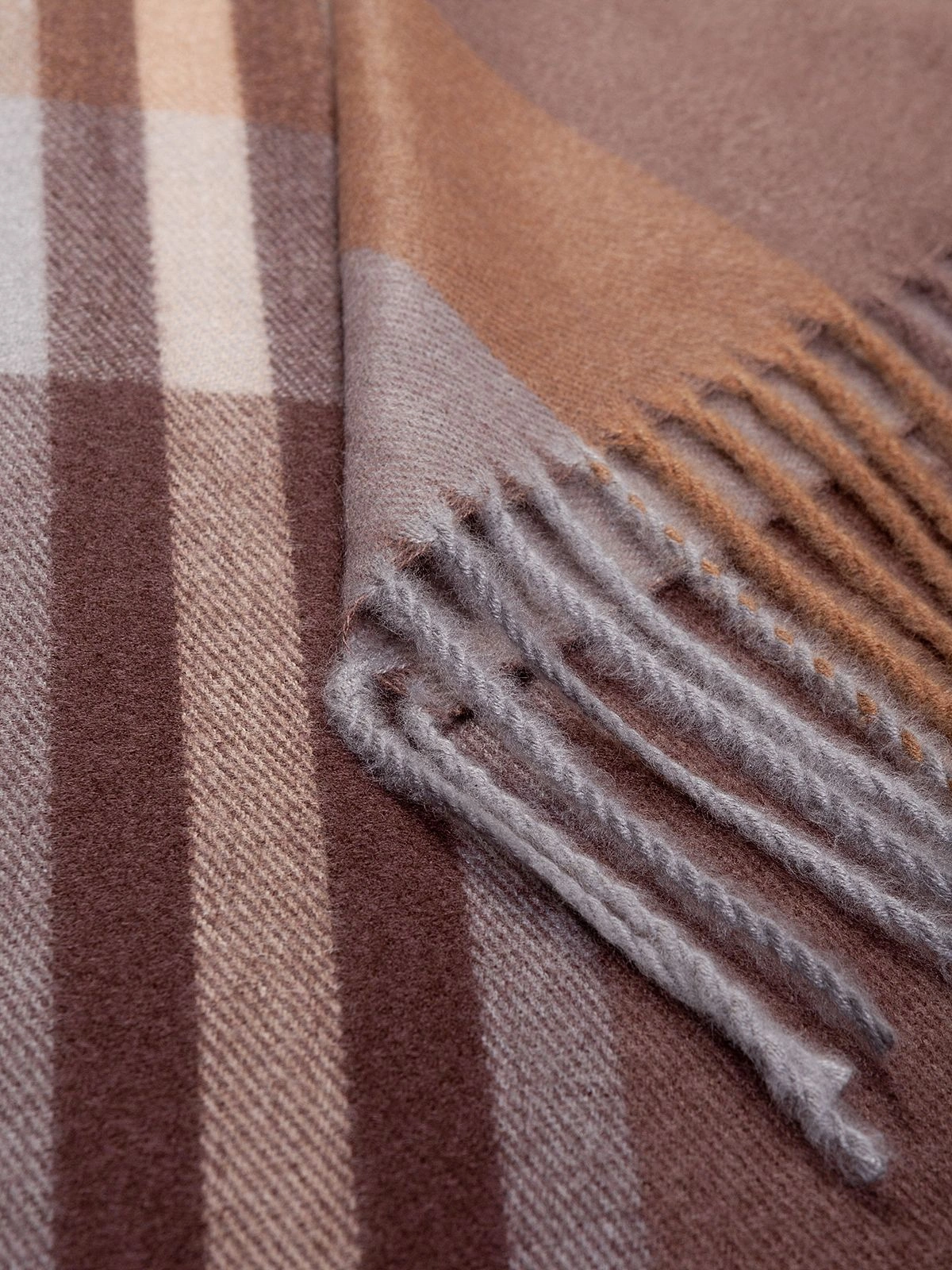 Палантин LABBRA LG72-285-16 коричневый - купить 5490