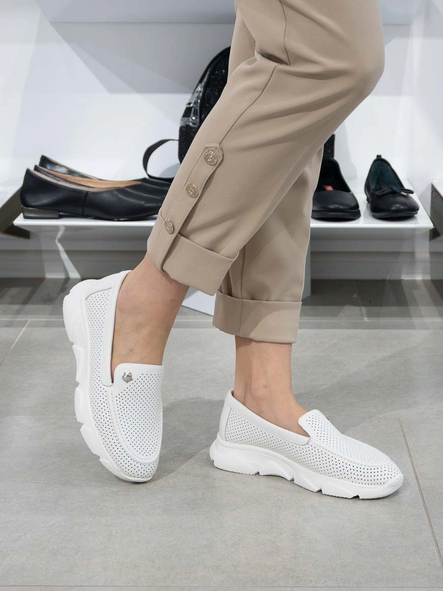 Лоферы MILANA 2410748-1-1301 белый - купить 9990