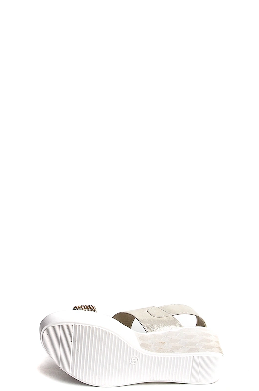 Сандалии MILANA 181401-1-1711 золотой - купить 6990