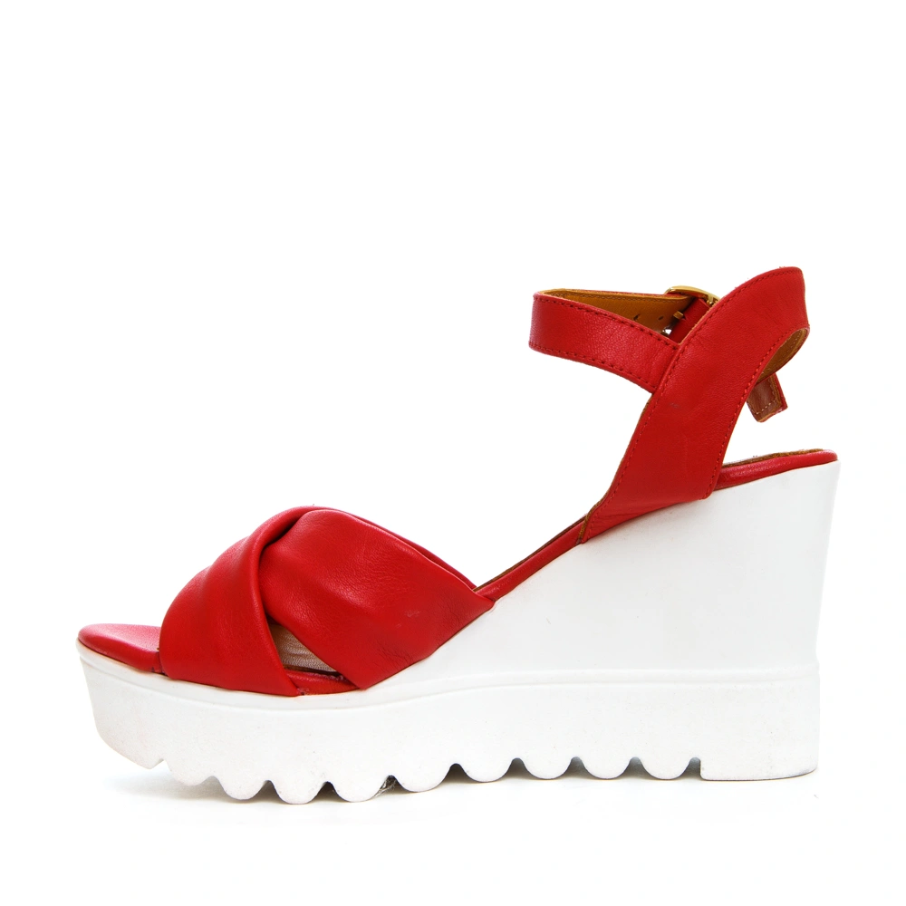 Босоножки MILANA 161450-1-1401 красный - купить 3190